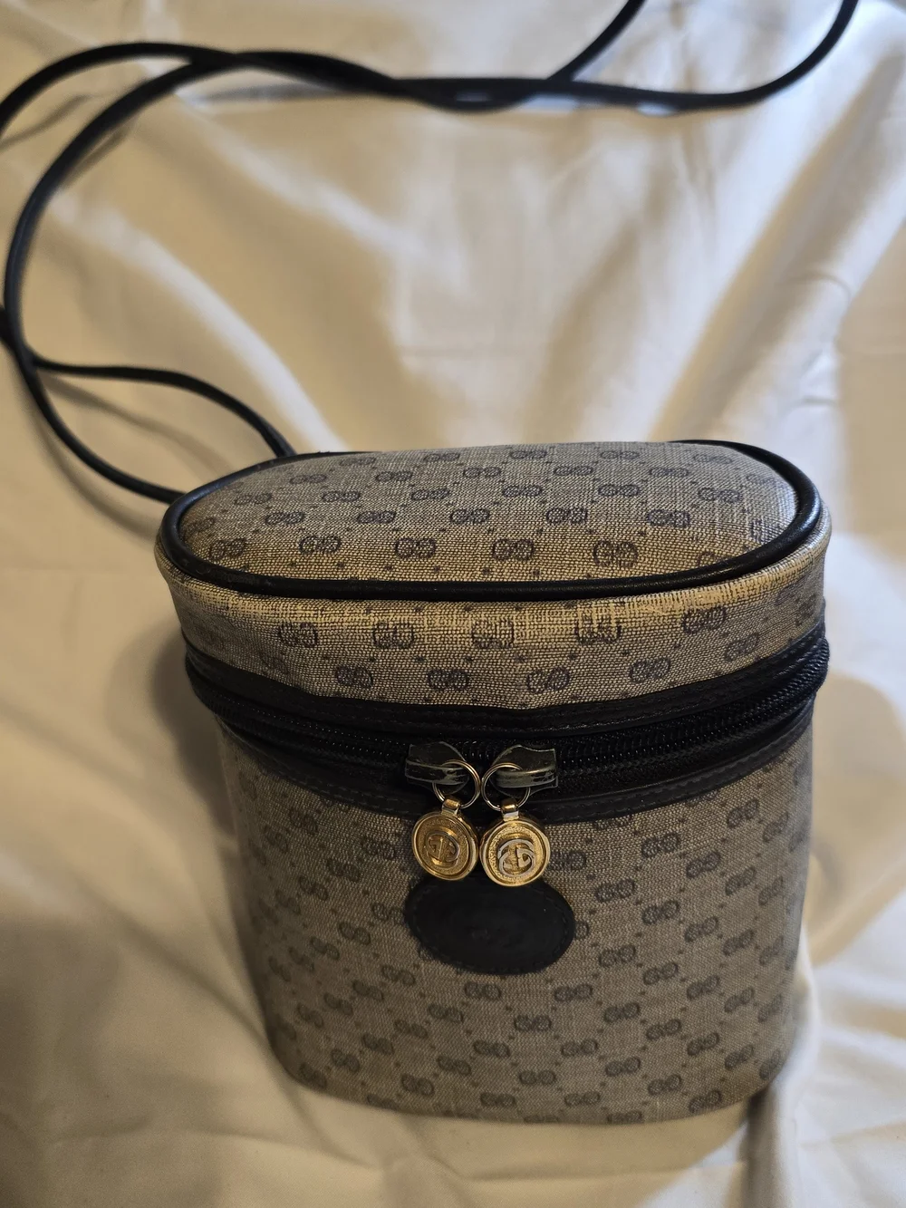 Vintage Gucci Monogram GG Supreme Canteen Binocular Vanity Crossbody Bag - Blue